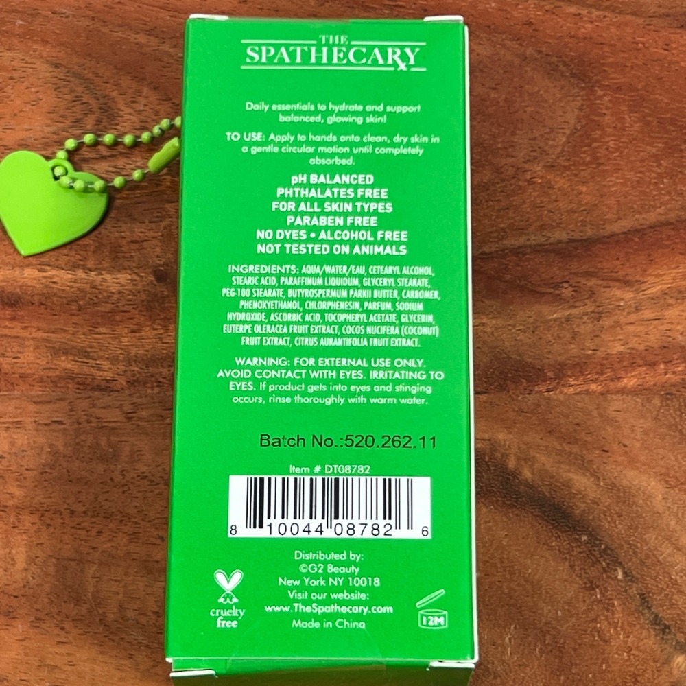 The Spathecary Coconut Lime Crush Hand Cream 1 fl oz DT08782 Green Heart Charm - Picture 2 of 3